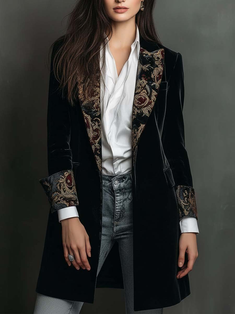 Valeria | Blazer entallado negro con detalles barrocos