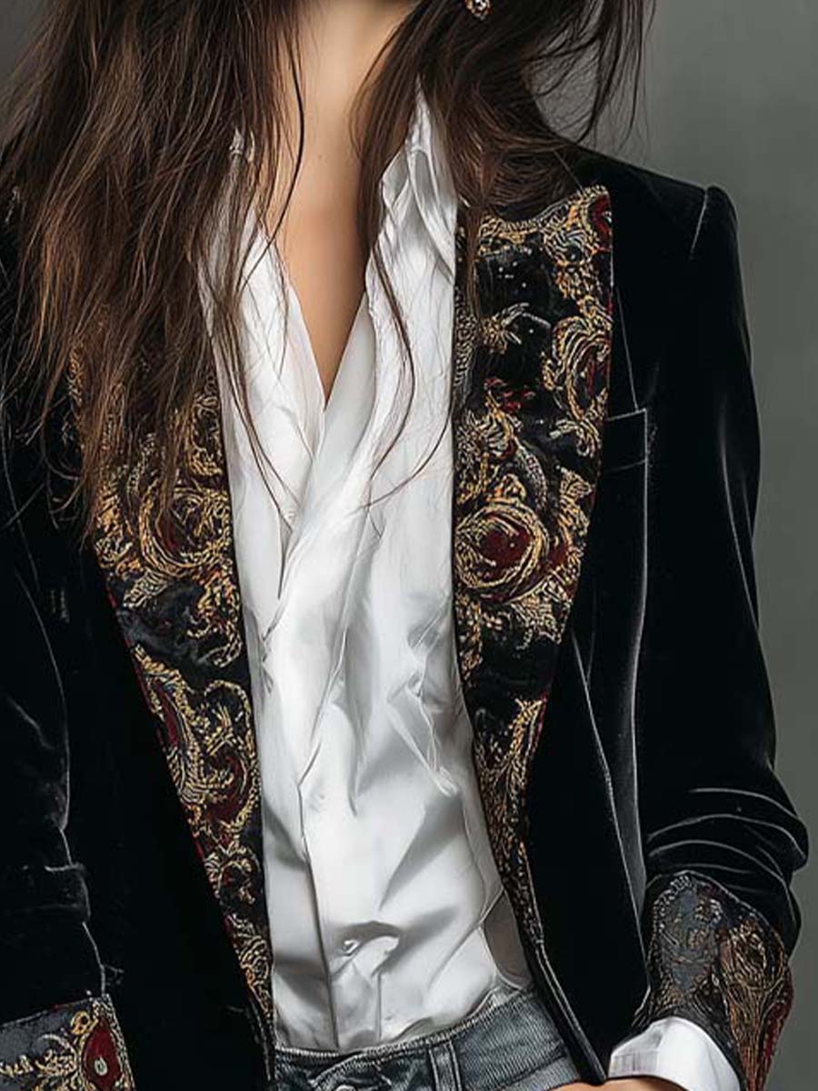 Valeria | Blazer entallado negro con detalles barrocos