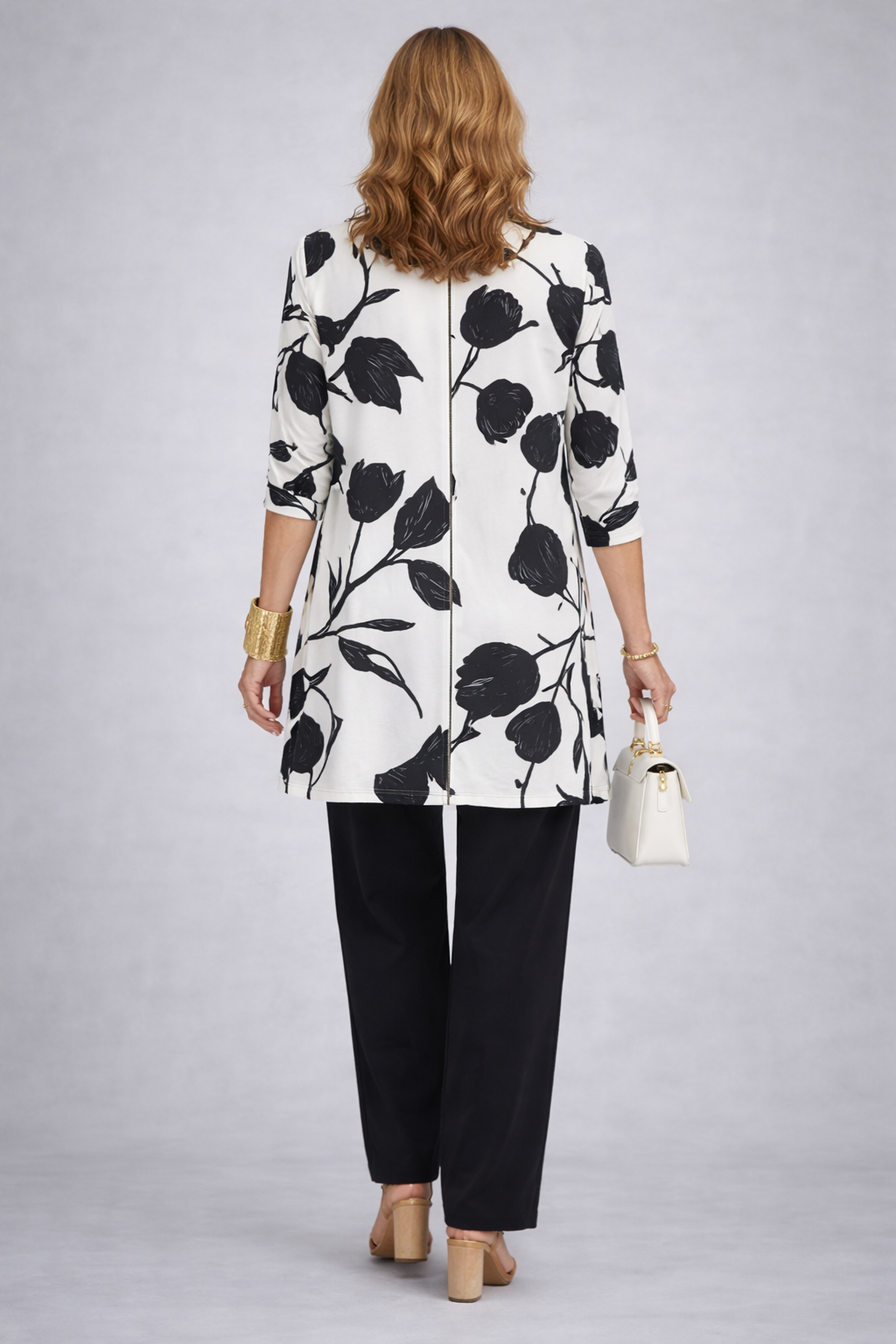 Mónica | Conjunto de tres piezas con cárdigan floral – Negro y blanco